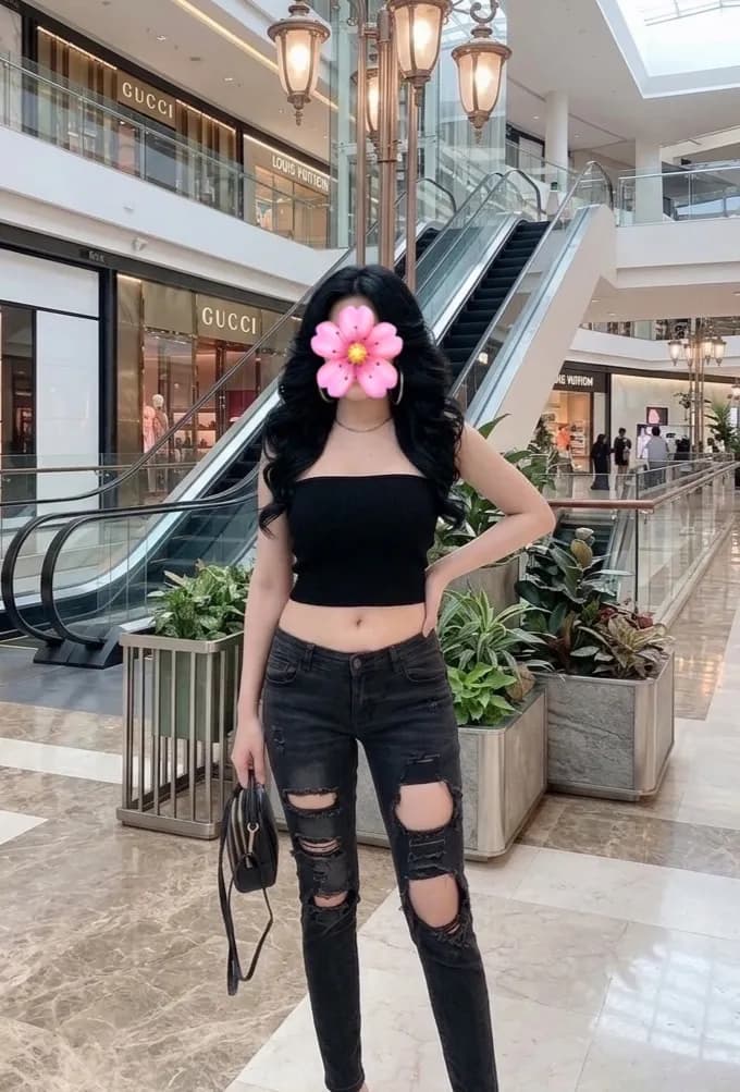 ลูกครึ่งไทย-อุซเบกิสถาน ไซด์ไลน์ Bangkok Khet Phaya Thai