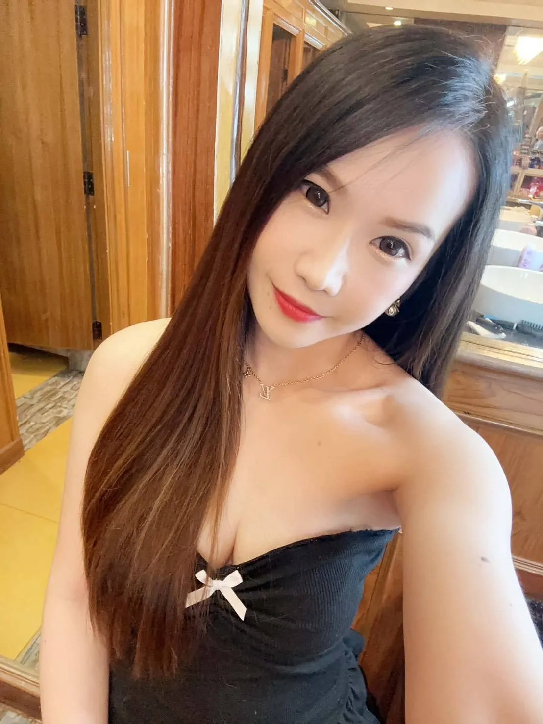 ไบร์ท พื้นที่รับงาน กรุงเทพมหานคร เขตดินแดง - 26 ปี | NongNong ไบร์ท รับงานไซด์ไลน์ กรุงเทพมหานคร เขตดินแดง R17 living hotel รูปที่ 3 | NongNong