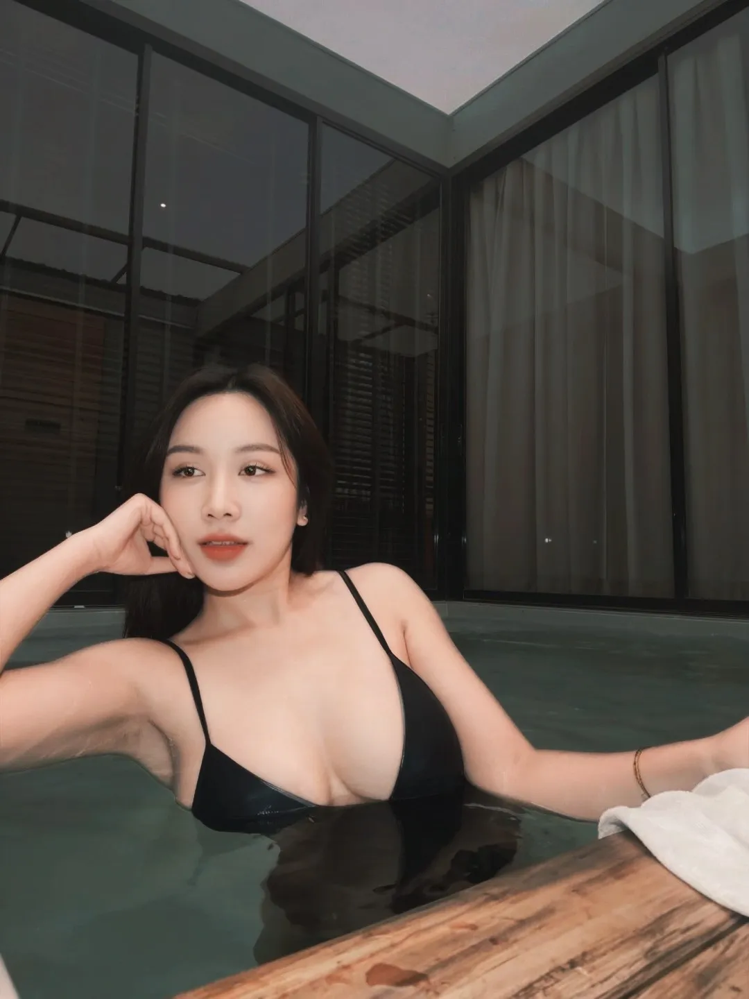 Ling ไซด์ไลน์ กรุงเทพมหานคร เขตห้วยขวาง