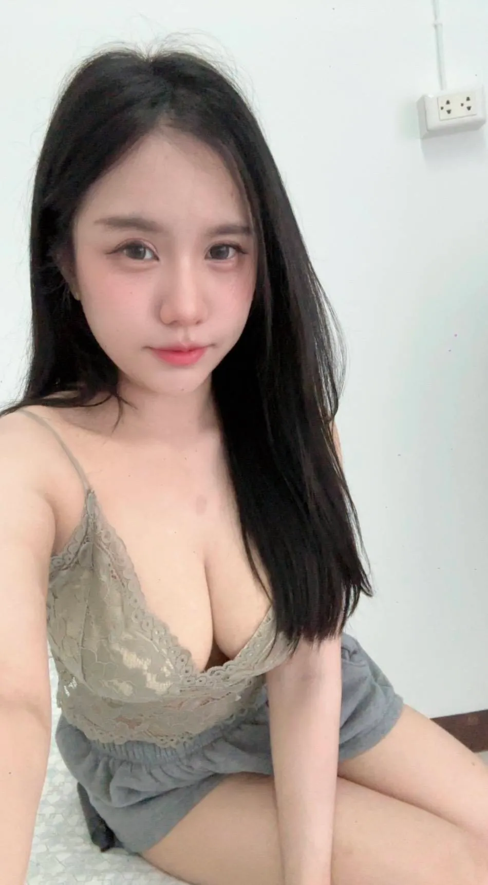 น้องเพ้นท์ รับงานไซด์ไลน์ Samut Prakan Bang Phli บางพลี บิ๊กซีบางพลี แบริ่ง เทพารักษ์ ลาซาล ปากน้ำ หนามแดง รามคำแหง บางปลา คลองขุด ศรีนครินทร์ กิ่งแก้ว บางเสาธง หนามแดง สมุทรปราการ สุขุมวิท ลาดกระบัง พระประแดง บางบ่อ  หัวเฉียว อุดมสุข อ่อนนุช สุวรรณภูมิ แพรกษา ซอยมังกร บางปู  บางนา สำโรง ร่มเกล้า ประเวศ พัฒนาการ ศรีนครินทร์ ลาดกระบัง พระโขนง ประเวศ รามคำแหง รูปที่ 2 | NongNong