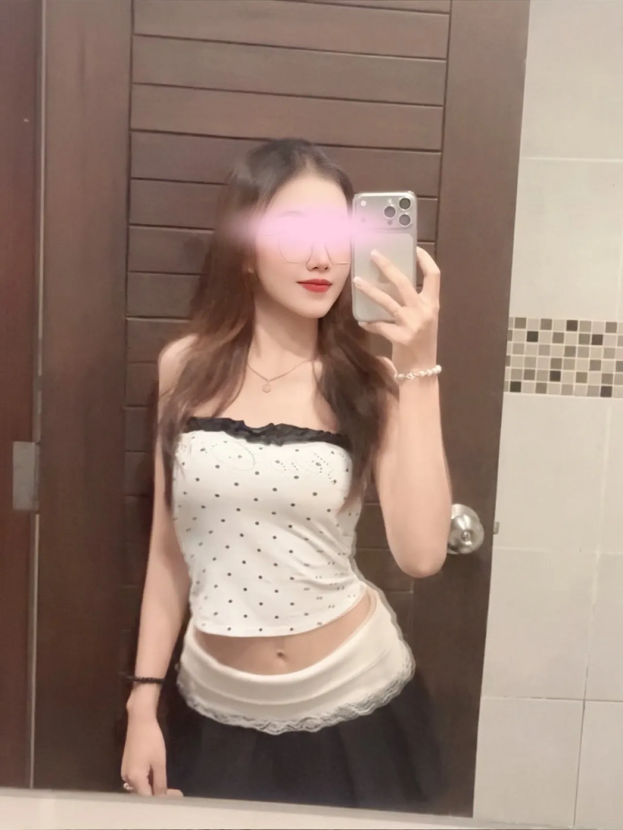 Baimint ใบมิ้น ไซด์ไลน์ Bangkok Khet Phasi Charoen